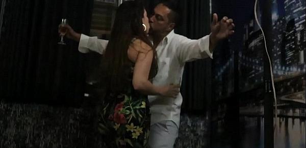  Casal Badarox foi flagrado metendo na balada Manu Fox e Rubens Badaró (video completo no RED)